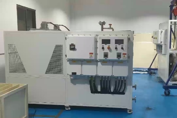 -100℃~120℃系列防爆高低溫冷熱一體機設(shè)備現(xiàn)場實拍