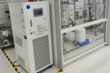 高低溫循環(huán)器選購(gòu)時(shí)需注意流量、功率和揚(yáng)程參數(shù)